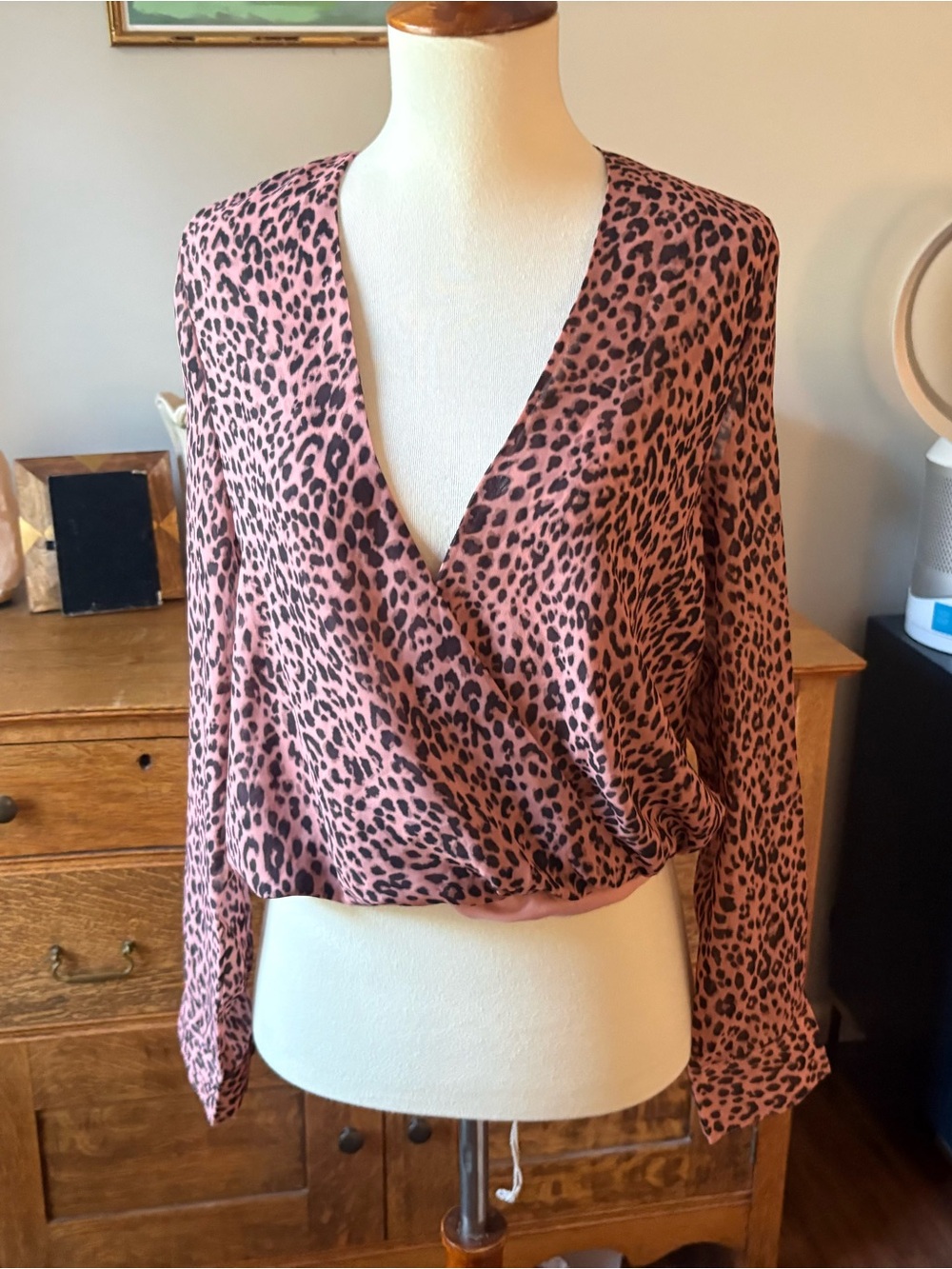 Women's Pink Leopard Print Surplice Blouse Missguided 10